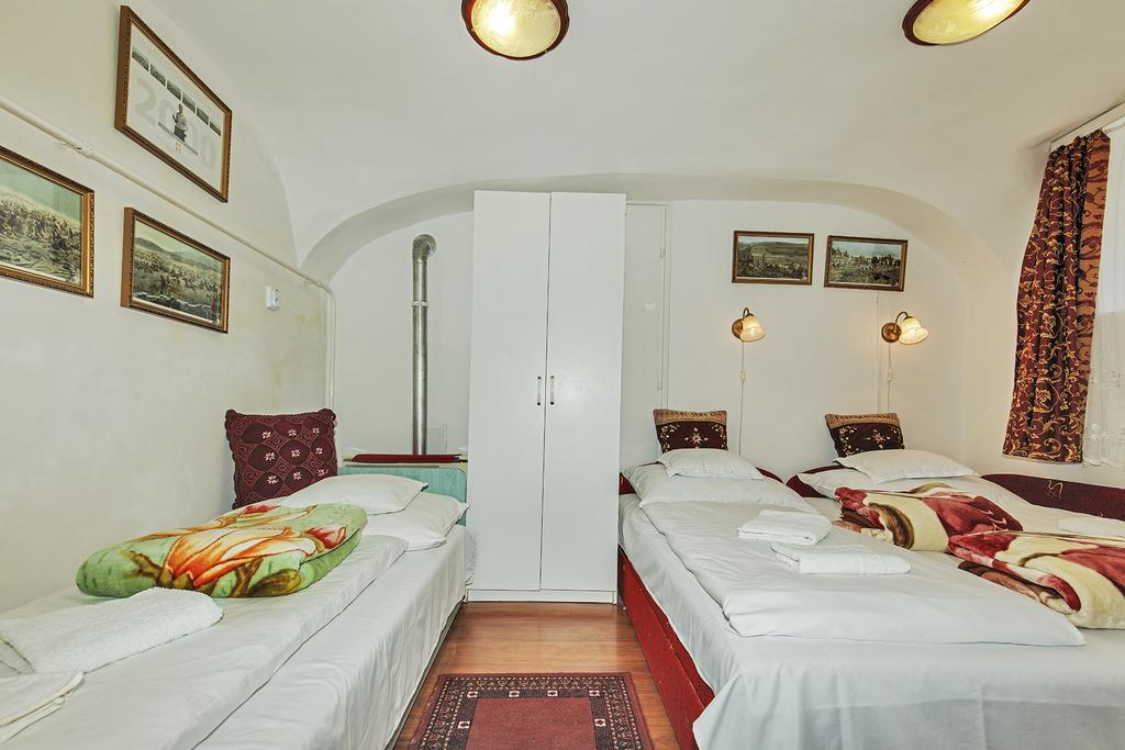 Barokk Vendeghaz Hotel Eger Exterior photo